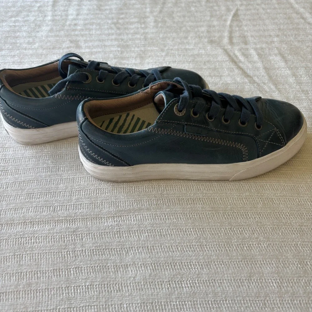 Taos Plim Soul Lux Teal Blue Leather Sneakers Low Top Lace Up Womens US 7